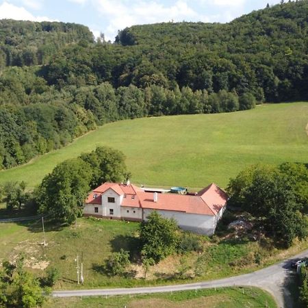 Ruzickuv Dvur Appartement Hranice  Buitenkant foto